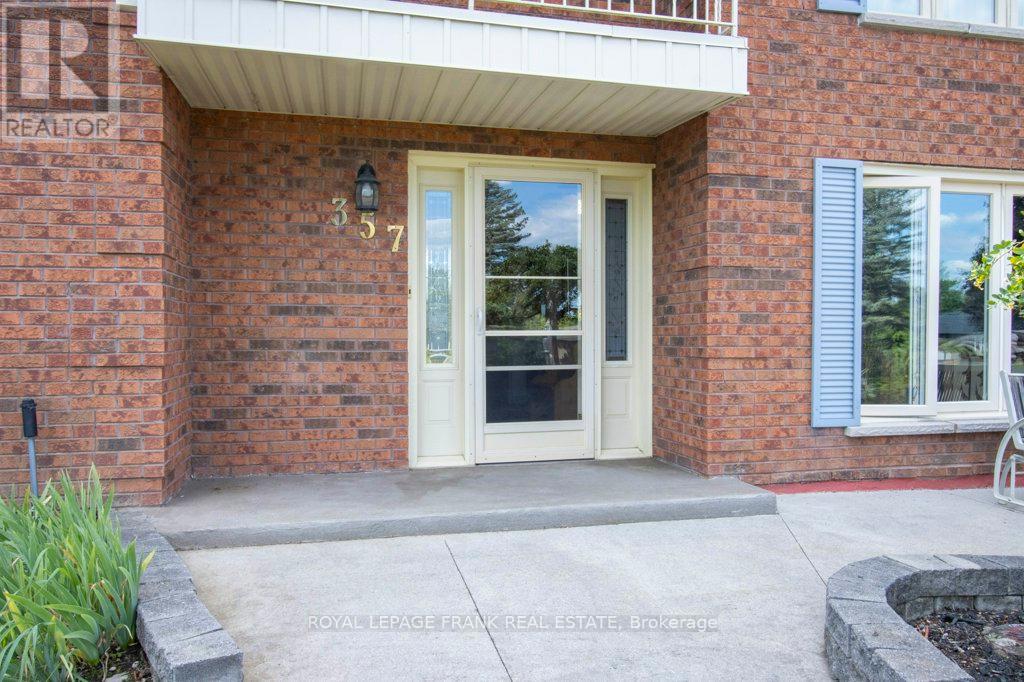 357 The Captains Corners, Kawartha Lakes, Ontario  K0M 1A0 - Photo 6 - X12363312