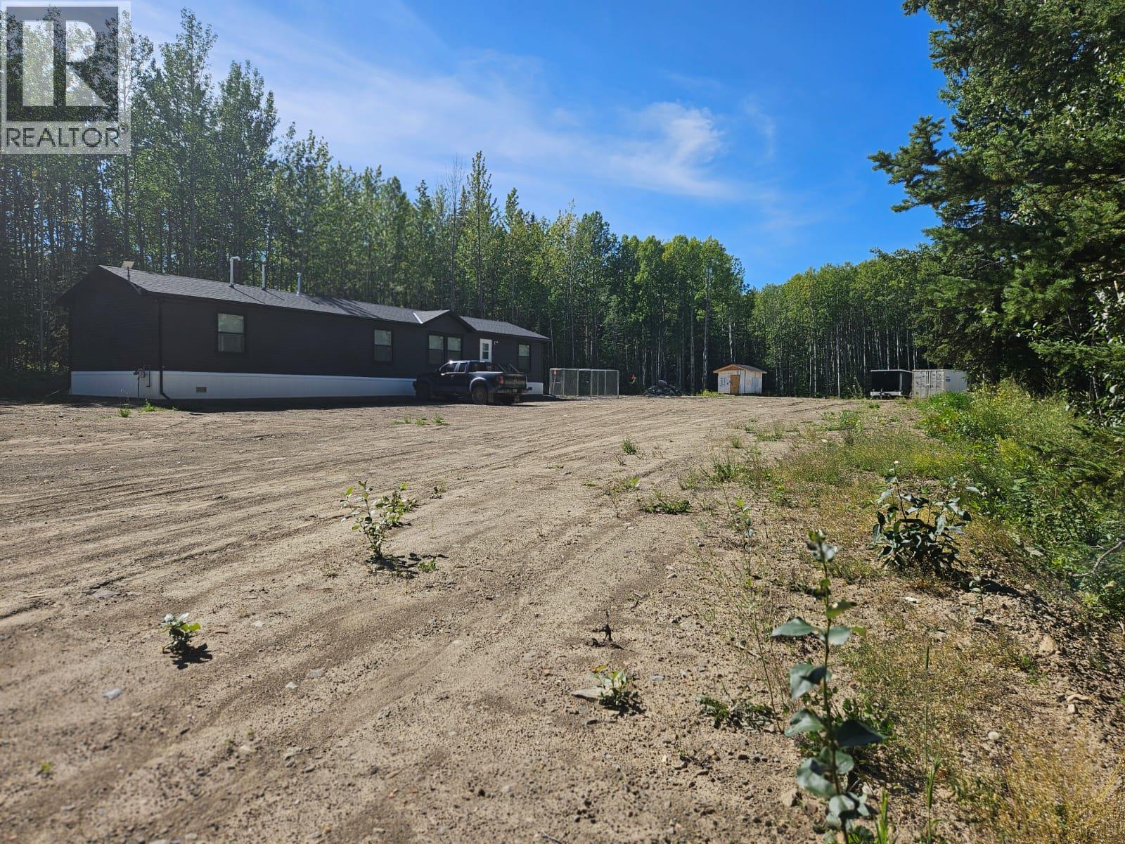 3593 West Hayward Road, Chetwynd, British Columbia  V0C 1J0 - Photo 3 - 10360538