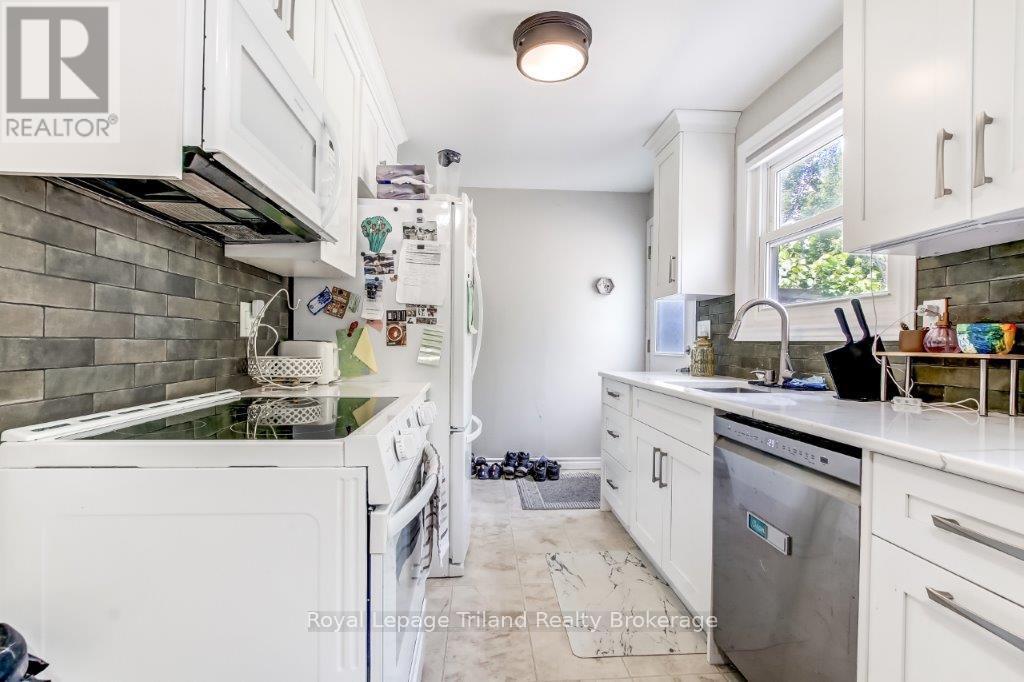 144 Keats Drive, Woodstock, Ontario  N4S 8B8 - Photo 7 - X12352278