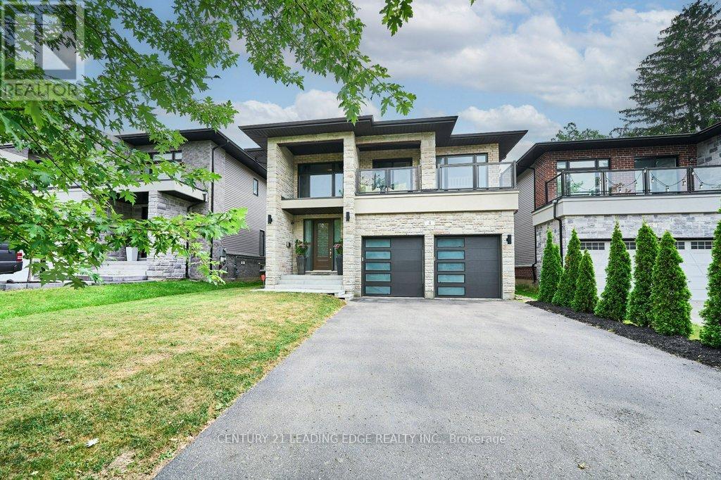 Property at 4 MANN STREET image 2