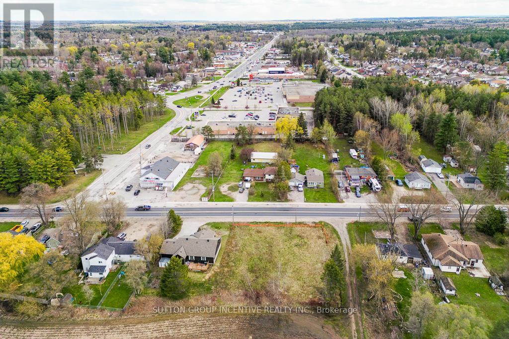 28 Brentwood Road, Essa, Ontario  L0M 1B2 - Photo 8 - N12363195