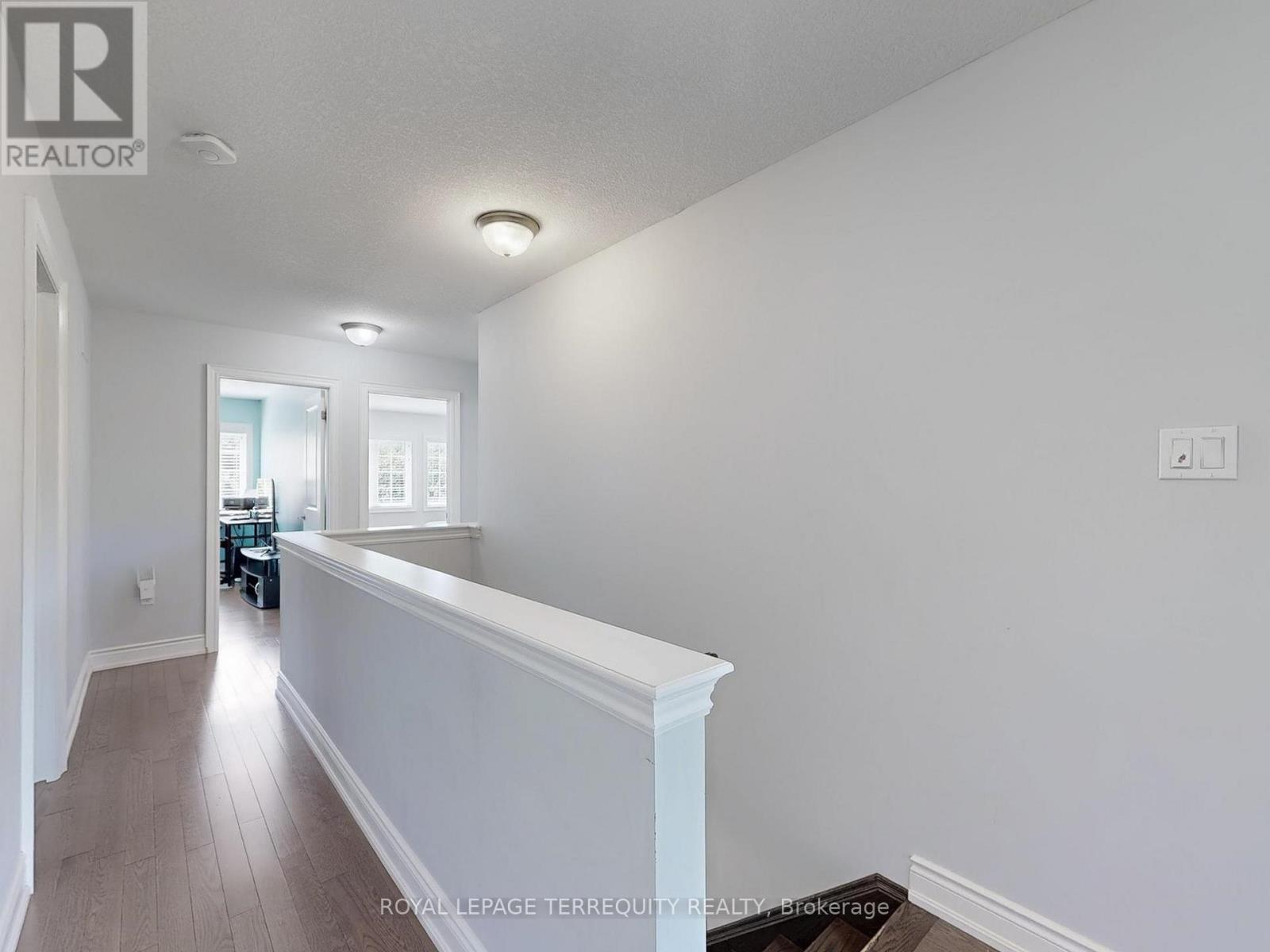 28 Richmond Park Drive, Georgina, Ontario  L4P 0H2 - Photo 28 - N12363251