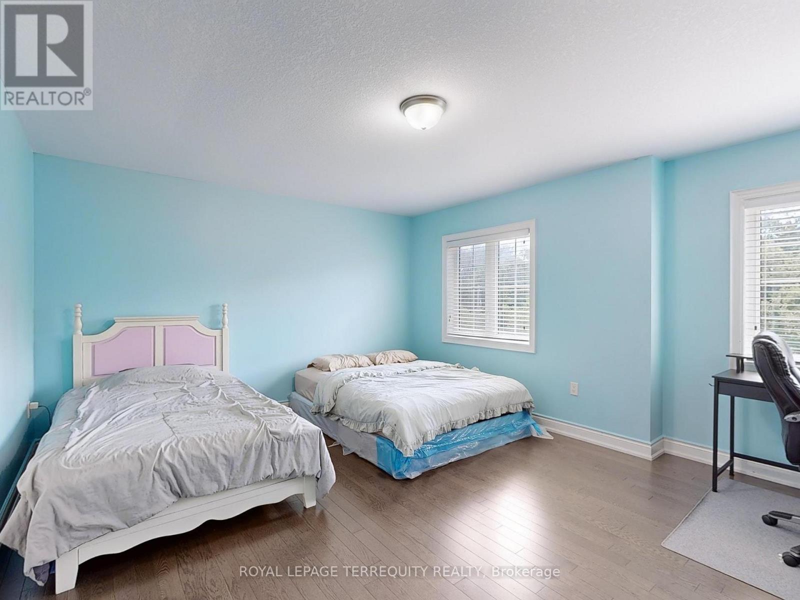 28 Richmond Park Drive, Georgina, Ontario  L4P 0H2 - Photo 43 - N12363251