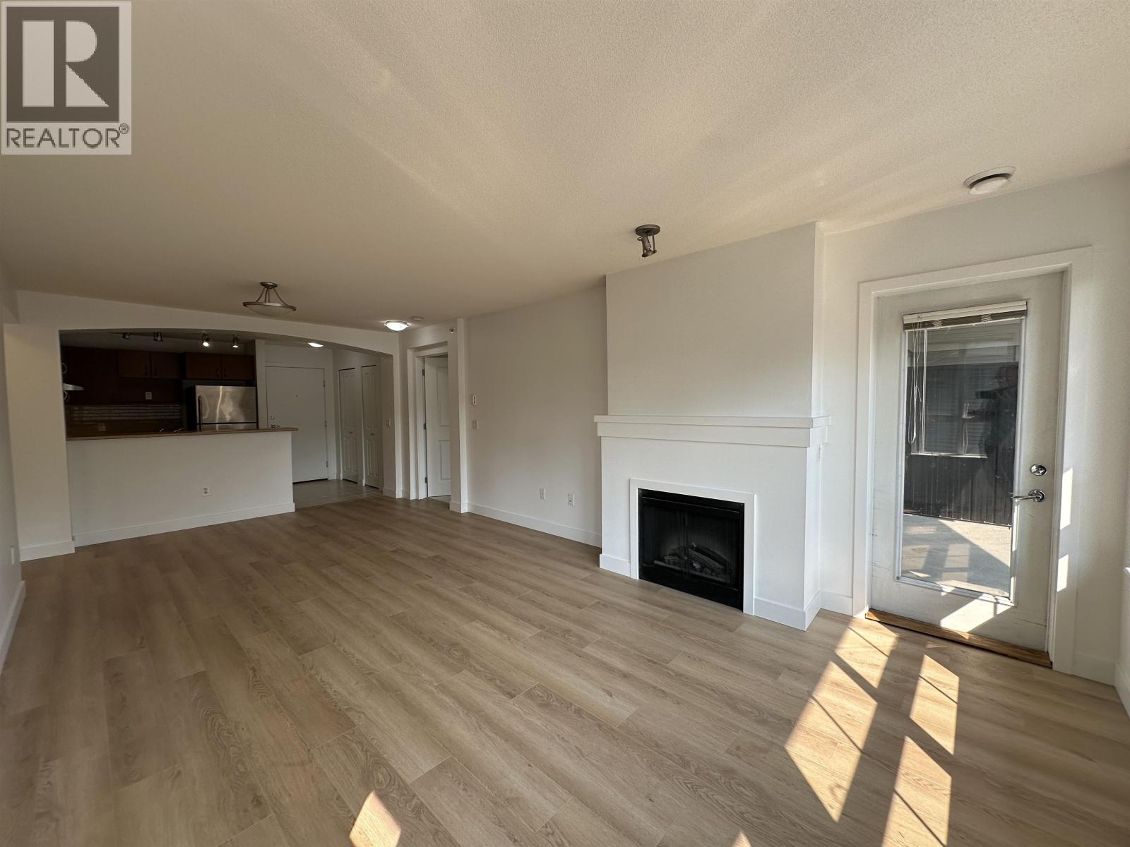 408 9233 Goverment Road, Burnaby, British Columbia  V3N 0A3 - Photo 4 - R3040231