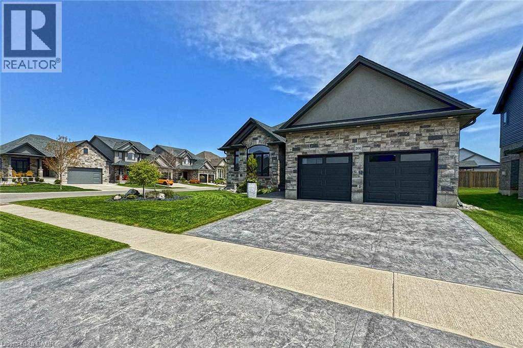 200 Juniper Street, Woodstock, Ontario  N4S 0E1 - Photo 2 - 40720948