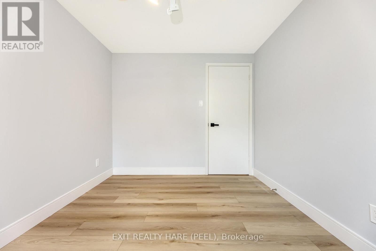 5 Garside Crescent, Brampton, Ontario  L6S 1H5 - Photo 17 - W12363211