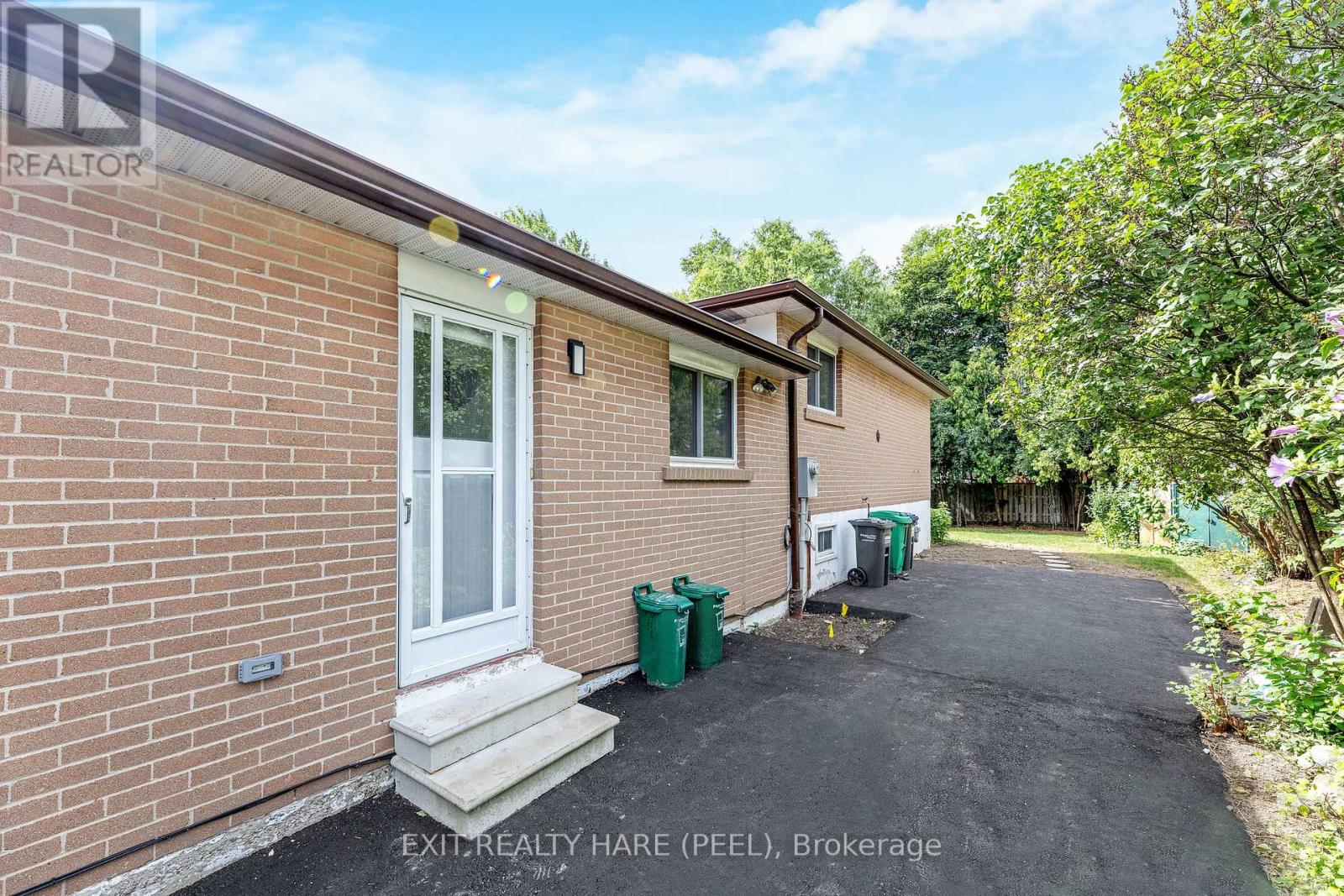 5 Garside Crescent, Brampton, Ontario  L6S 1H5 - Photo 30 - W12363211