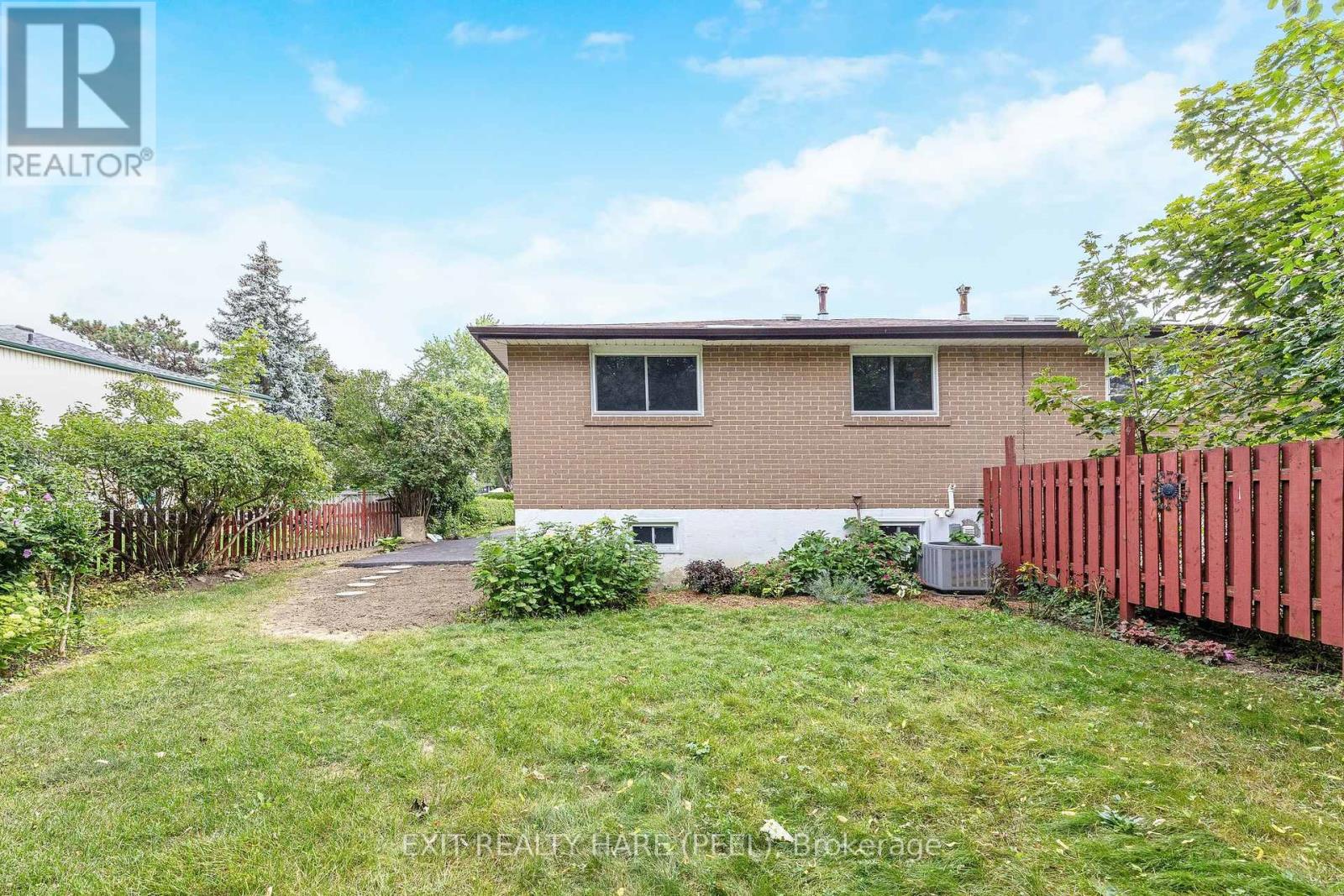 5 Garside Crescent, Brampton, Ontario  L6S 1H5 - Photo 34 - W12363211