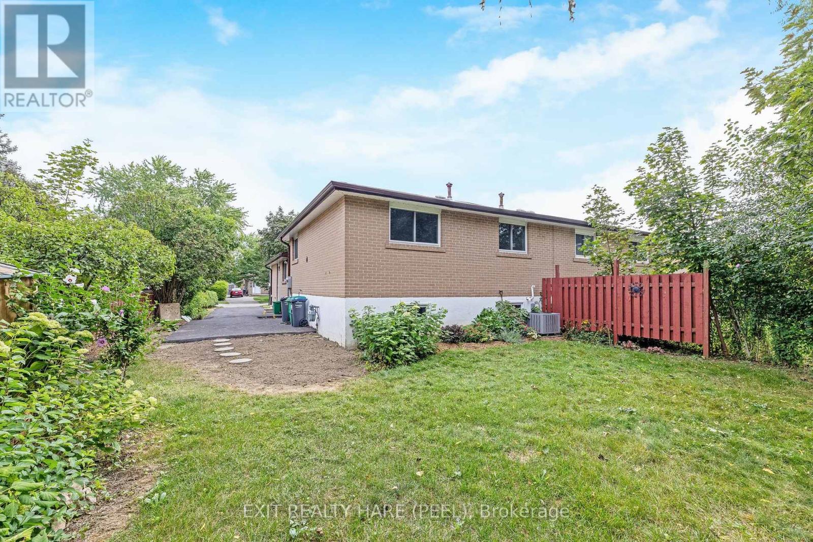 5 Garside Crescent, Brampton, Ontario  L6S 1H5 - Photo 35 - W12363211