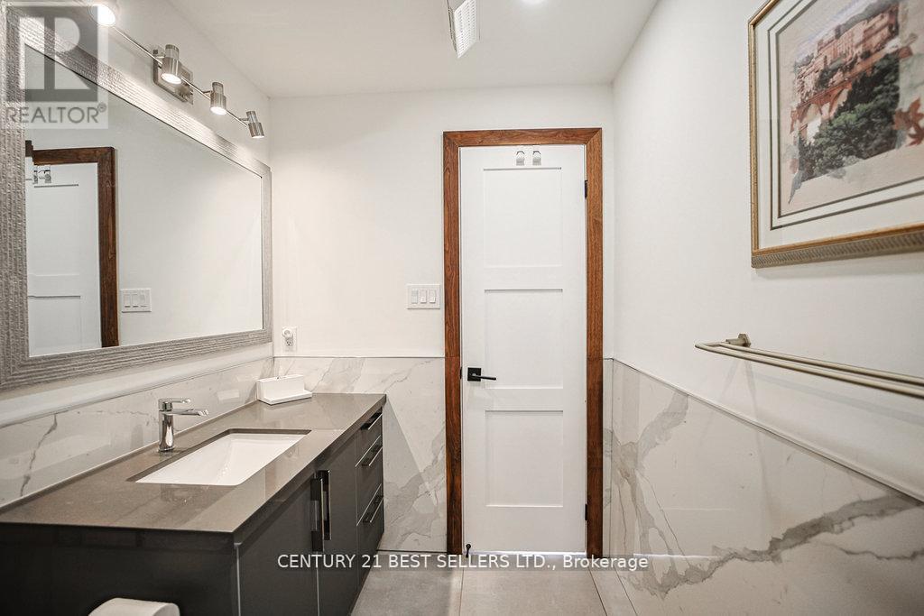 126 Mellow Crescent, Caledon (Bolton East), Ontario  L7E 1Z2 - Photo 14 - W12363273