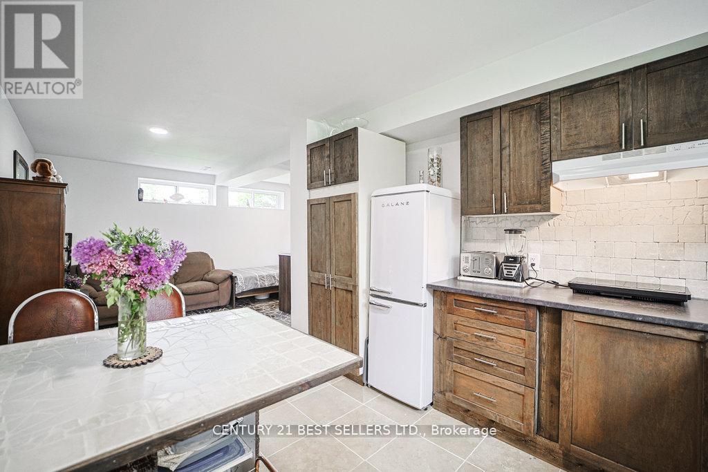 126 Mellow Crescent, Caledon (Bolton East), Ontario  L7E 1Z2 - Photo 25 - W12363273