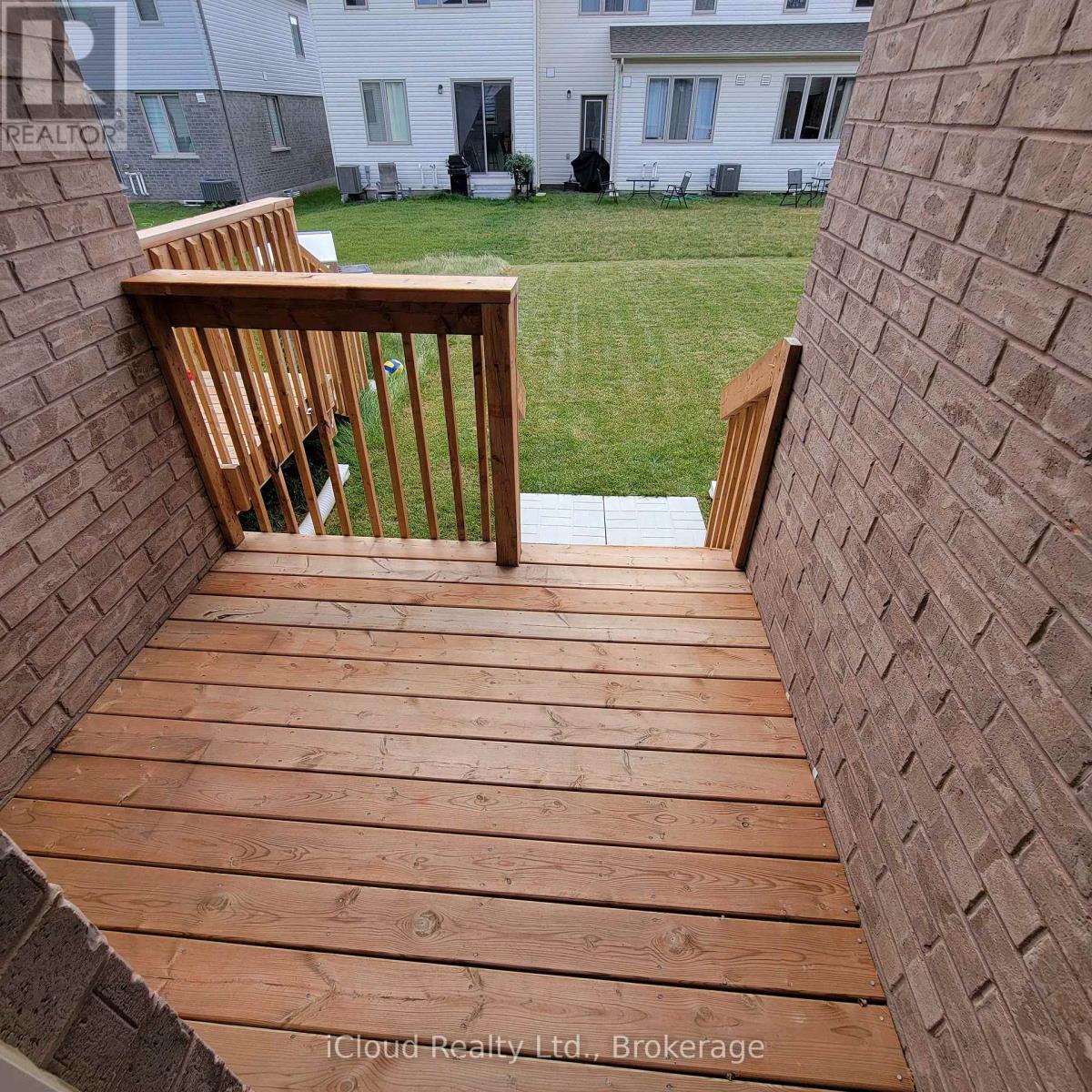 19 Edminston Drive, Centre Wellington, Ontario  N1M 0J3 - Photo 32 - X12363217