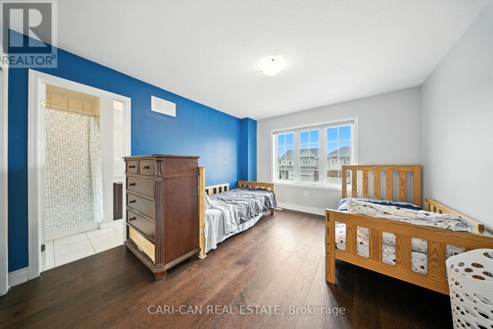 122 Longboat Run West, Brantford, Ontario  N3T 0P3 - Photo 19 - X12363229