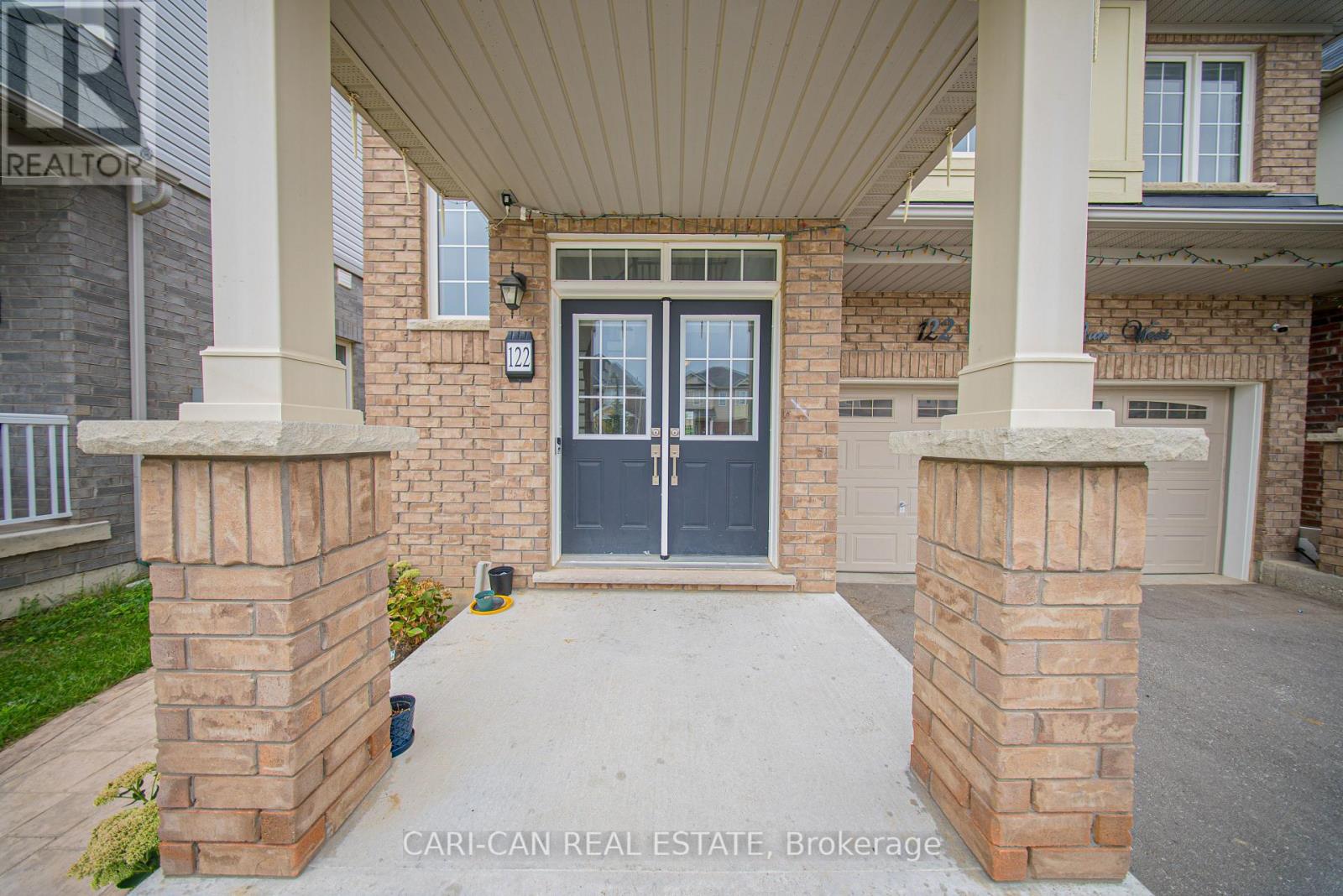 122 Longboat Run West, Brantford, Ontario  N3T 0P3 - Photo 2 - X12363229