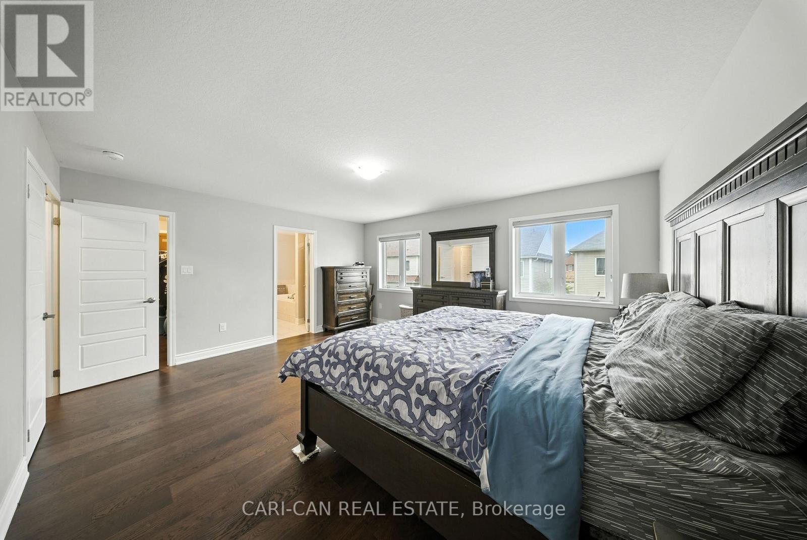 122 Longboat Run West, Brantford, Ontario  N3T 0P3 - Photo 27 - X12363229