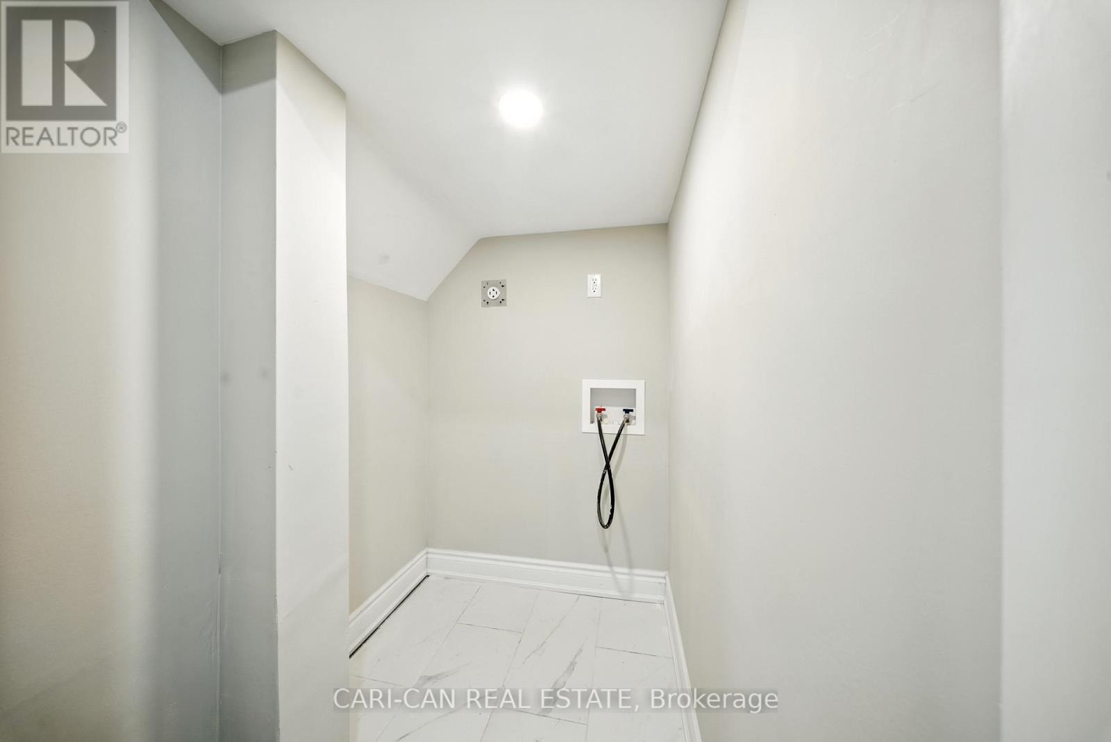 122 Longboat Run West, Brantford, Ontario  N3T 0P3 - Photo 32 - X12363229
