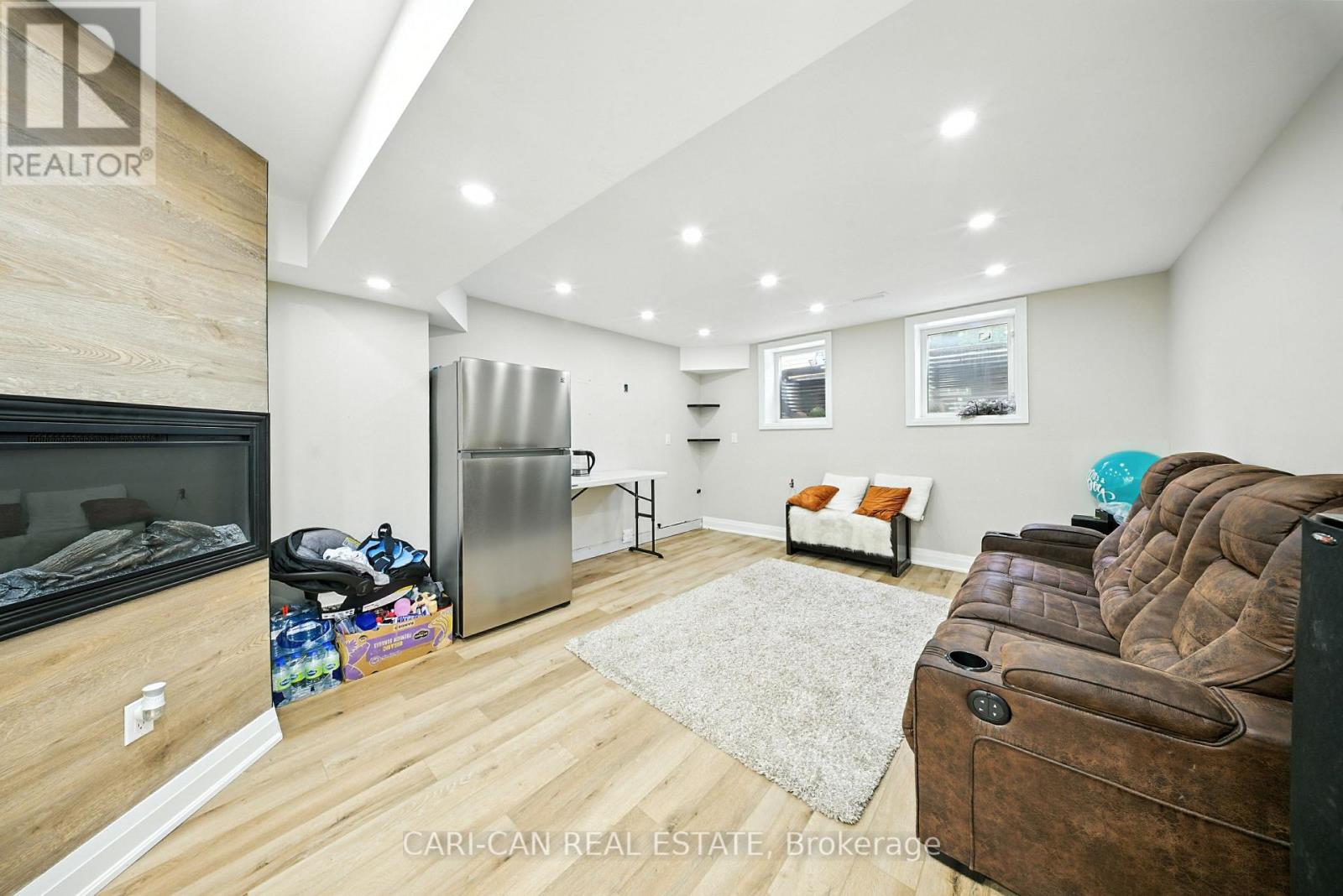122 Longboat Run West, Brantford, Ontario  N3T 0P3 - Photo 34 - X12363229