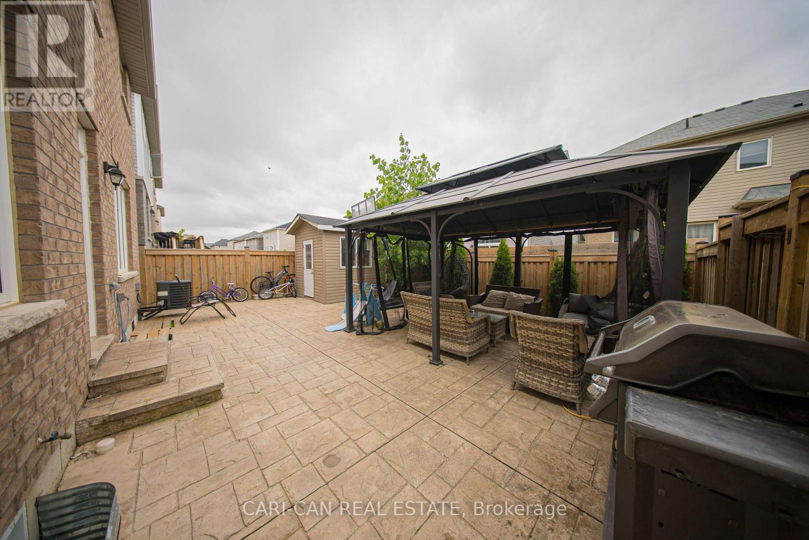 122 Longboat Run West, Brantford, Ontario  N3T 0P3 - Photo 40 - X12363229