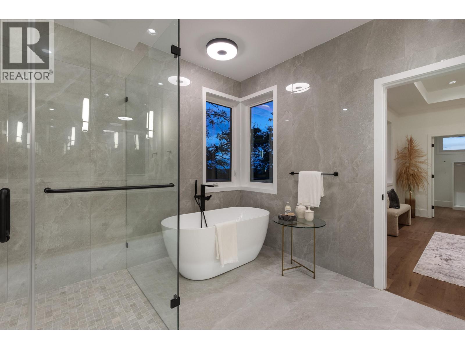 1486 Coast Meridian Road, Coquitlam, British Columbia  V3E 3H3 - Photo 28 - R3040197
