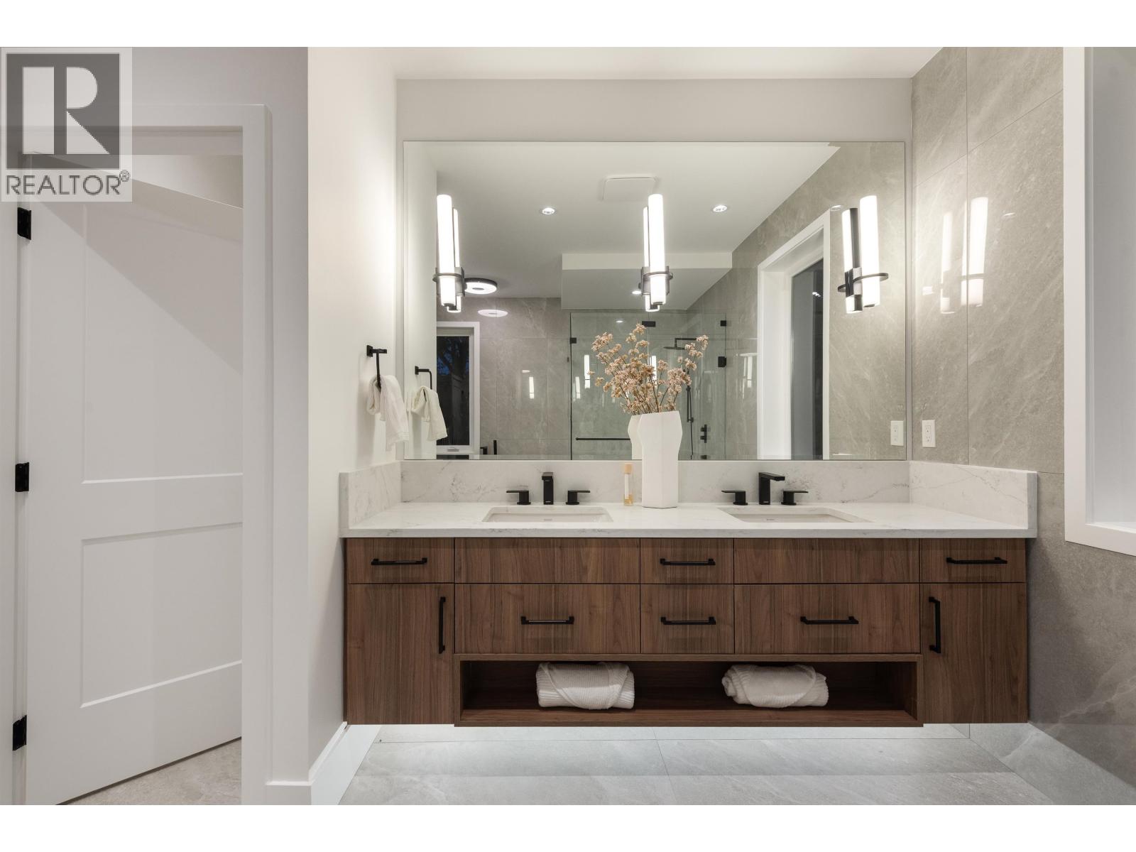 1486 Coast Meridian Road, Coquitlam, British Columbia  V3E 3H3 - Photo 26 - R3040197