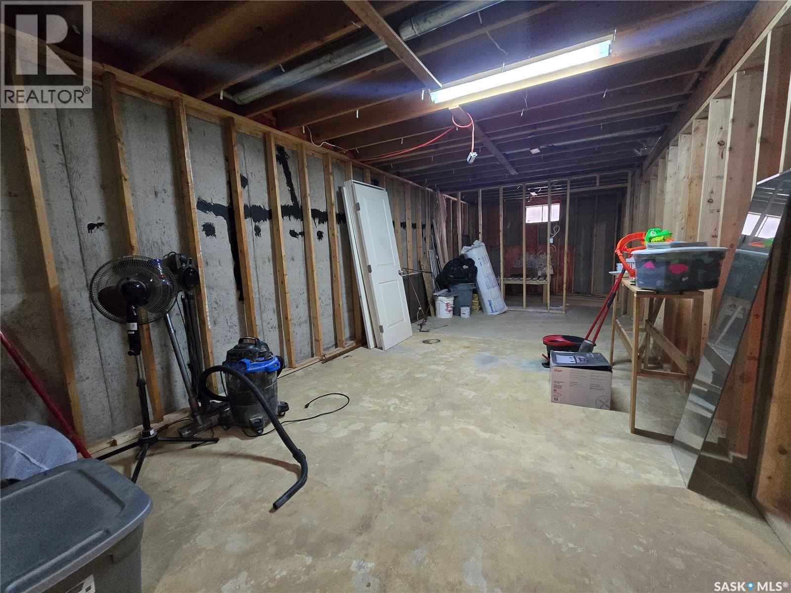 7 Mitchell Crescent, Weyburn, Saskatchewan  S4H 2M3 - Photo 22 - SK016589