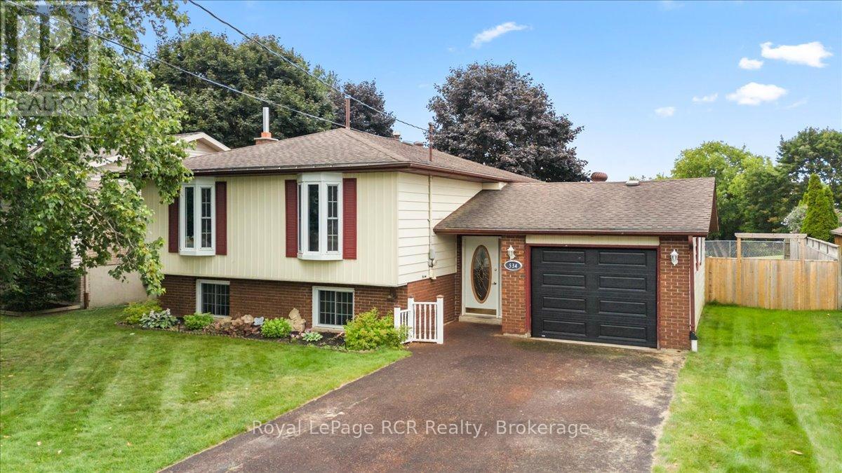 534 21st Avenue, Hanover, Ontario  N4N 3H4 - Photo 1 - X12342226