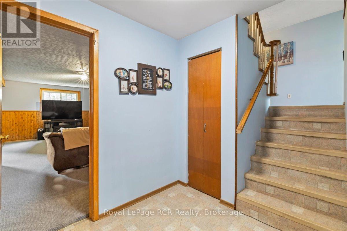 534 21st Avenue, Hanover, Ontario  N4N 3H4 - Photo 16 - X12342226