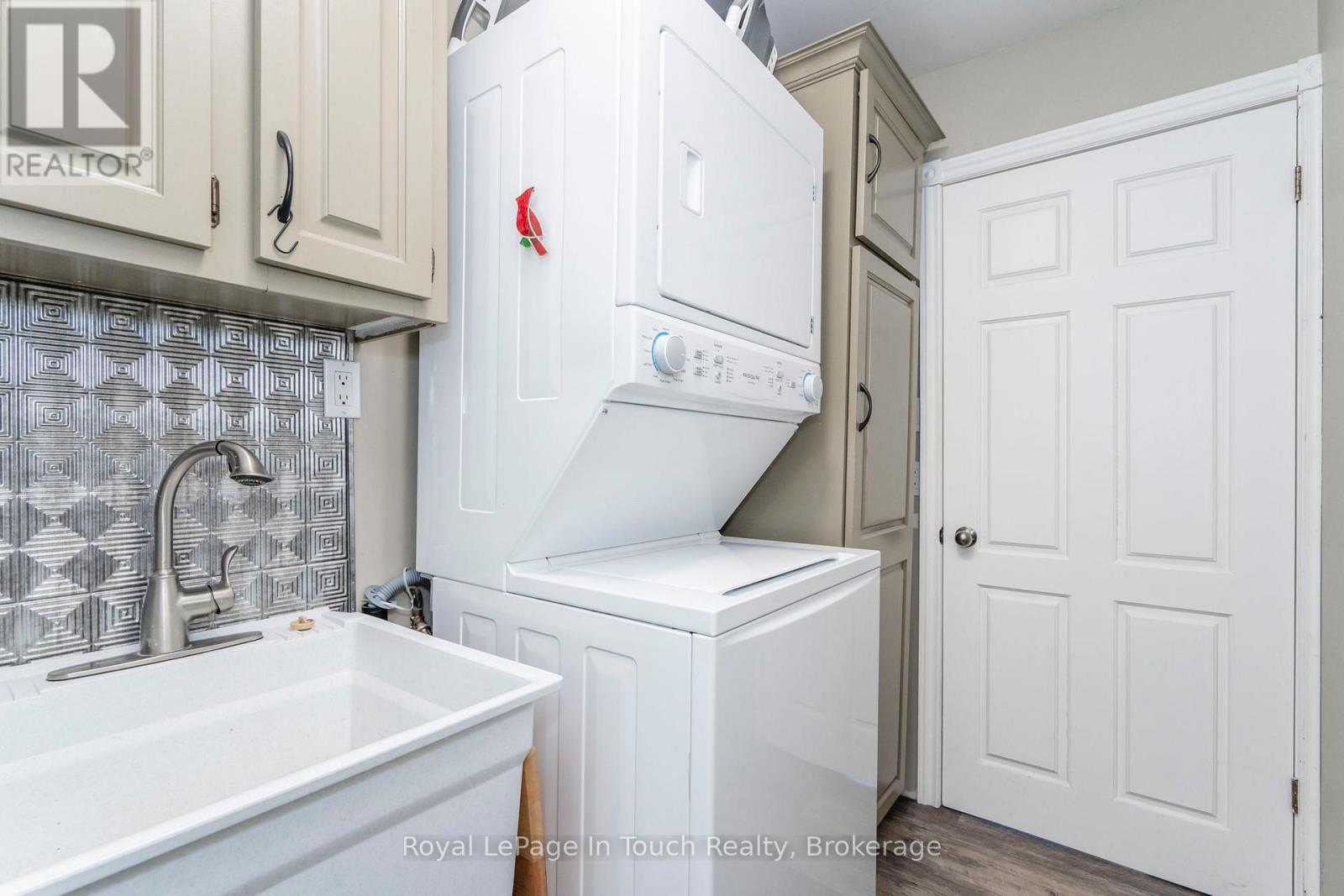 507 Lafontaine Road E, Tiny, Ontario  L9M 2H7 - Photo 23 - S12363398