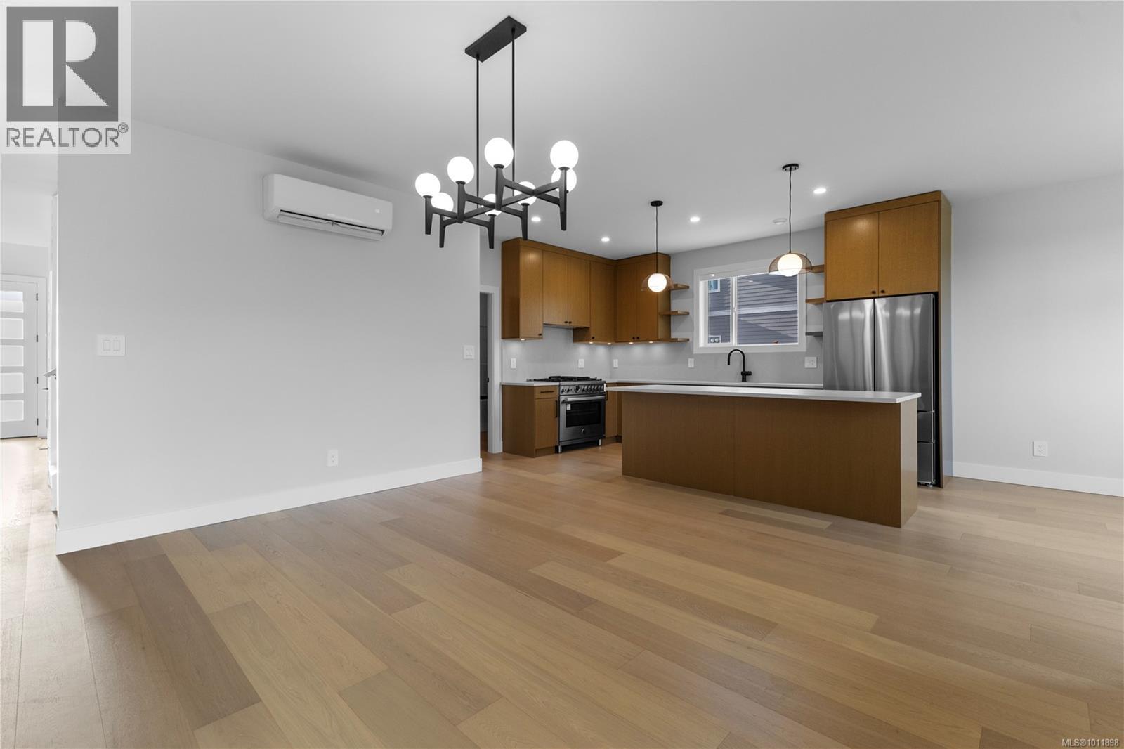 Property at 1406 Sandstone Lane image 4