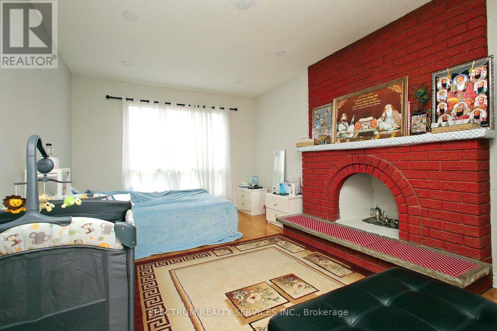 22 Kaiser Drive, Vaughan, Ontario  L4L 3V4 - Photo 11 - N12363297