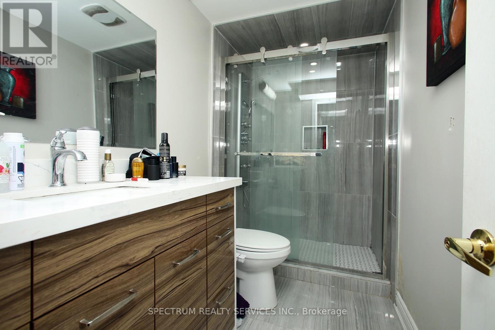 22 Kaiser Drive, Vaughan, Ontario  L4L 3V4 - Photo 24 - N12363297