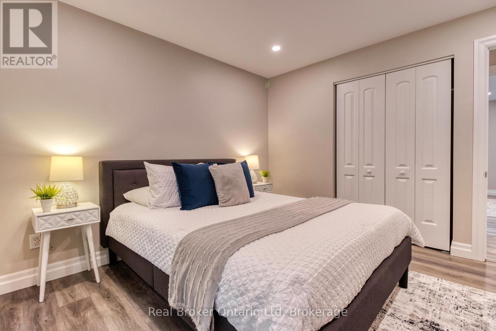 446 Isaac Street, South Bruce Peninsula, Ontario  N0H 2T0 - Photo 21 - X12363362