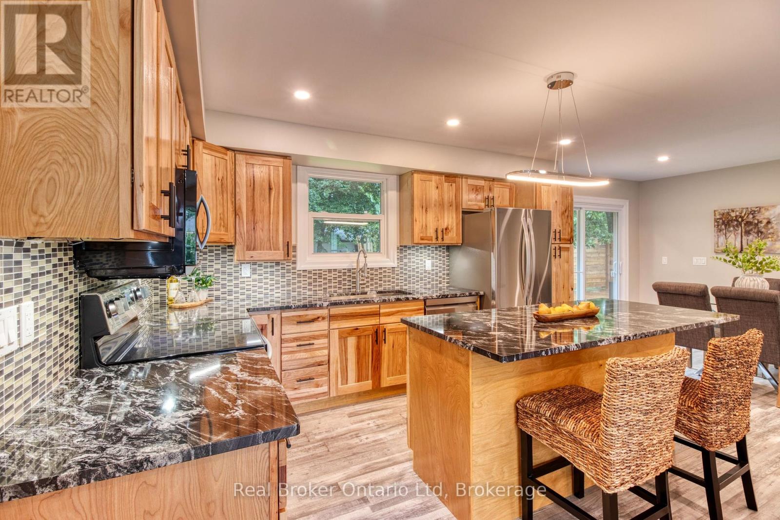 446 Isaac Street, South Bruce Peninsula, Ontario  N0H 2T0 - Photo 8 - X12363362