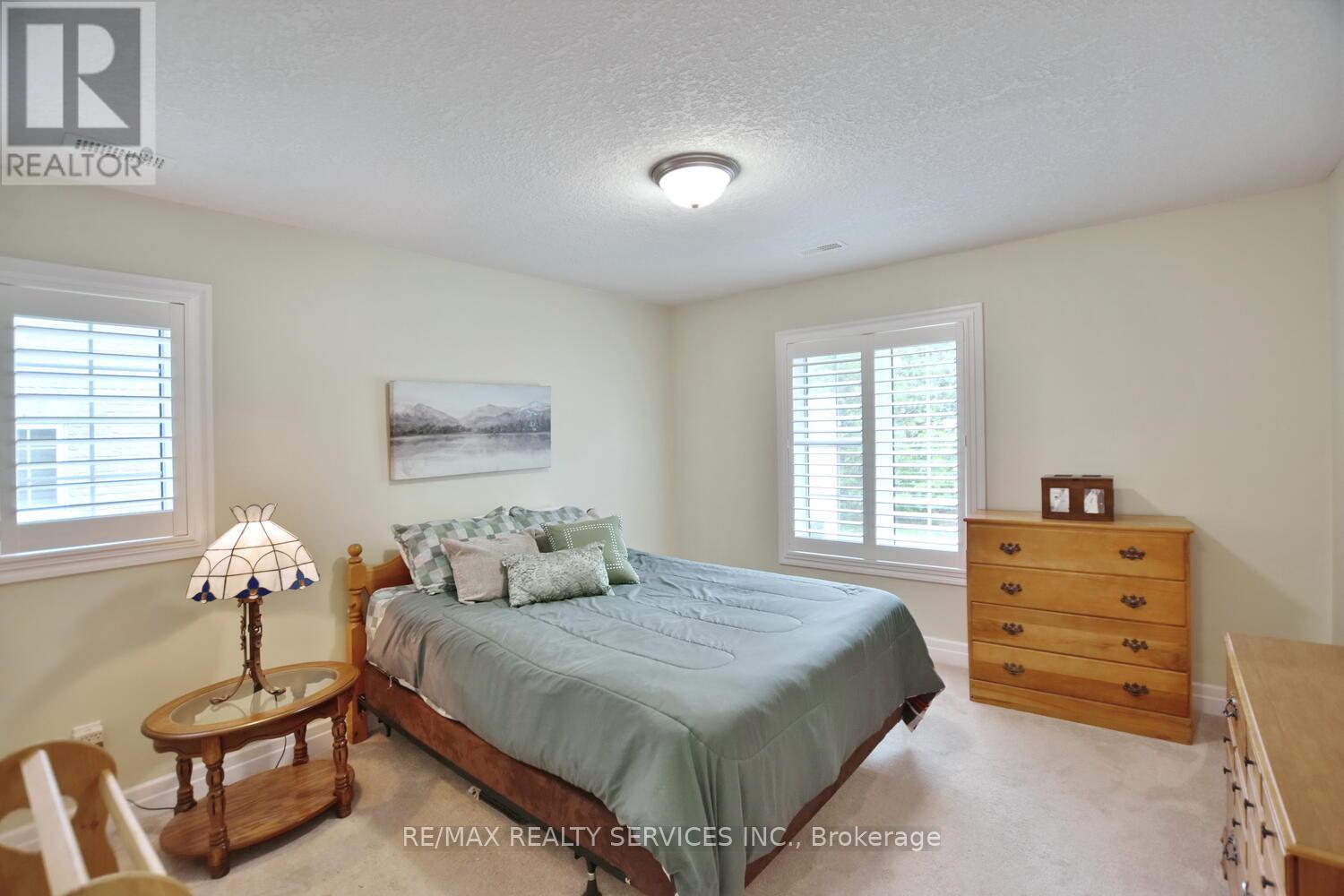 45 Clover Crescent, Wasaga Beach, Ontario  L9Z 0G4 - Photo 28 - S12363286