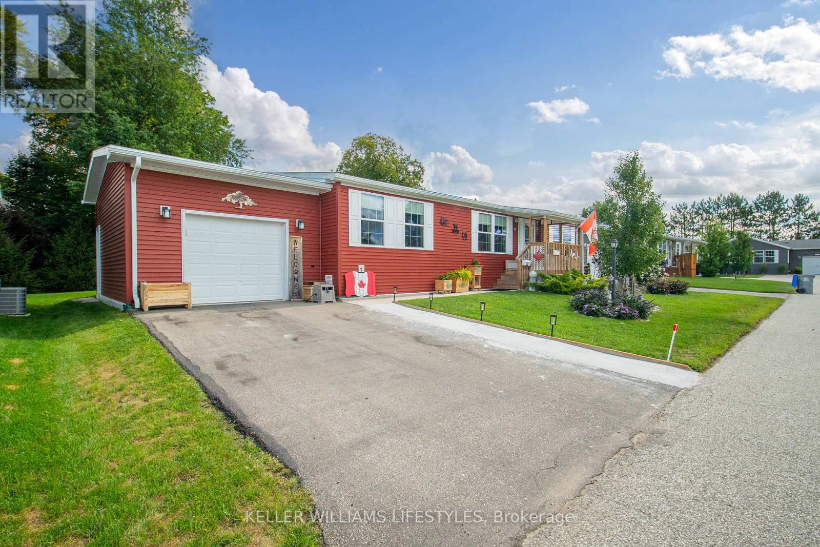21 KELLESTINE DRIVE, Strathroy-Caradoc, Ontario