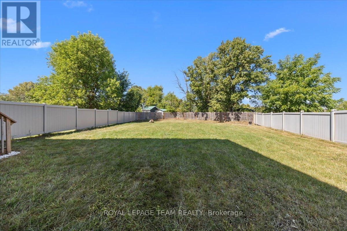 227 Bert Hall Street, Arnprior, Ontario  K7S 0H1 - Photo 43 - X12363364