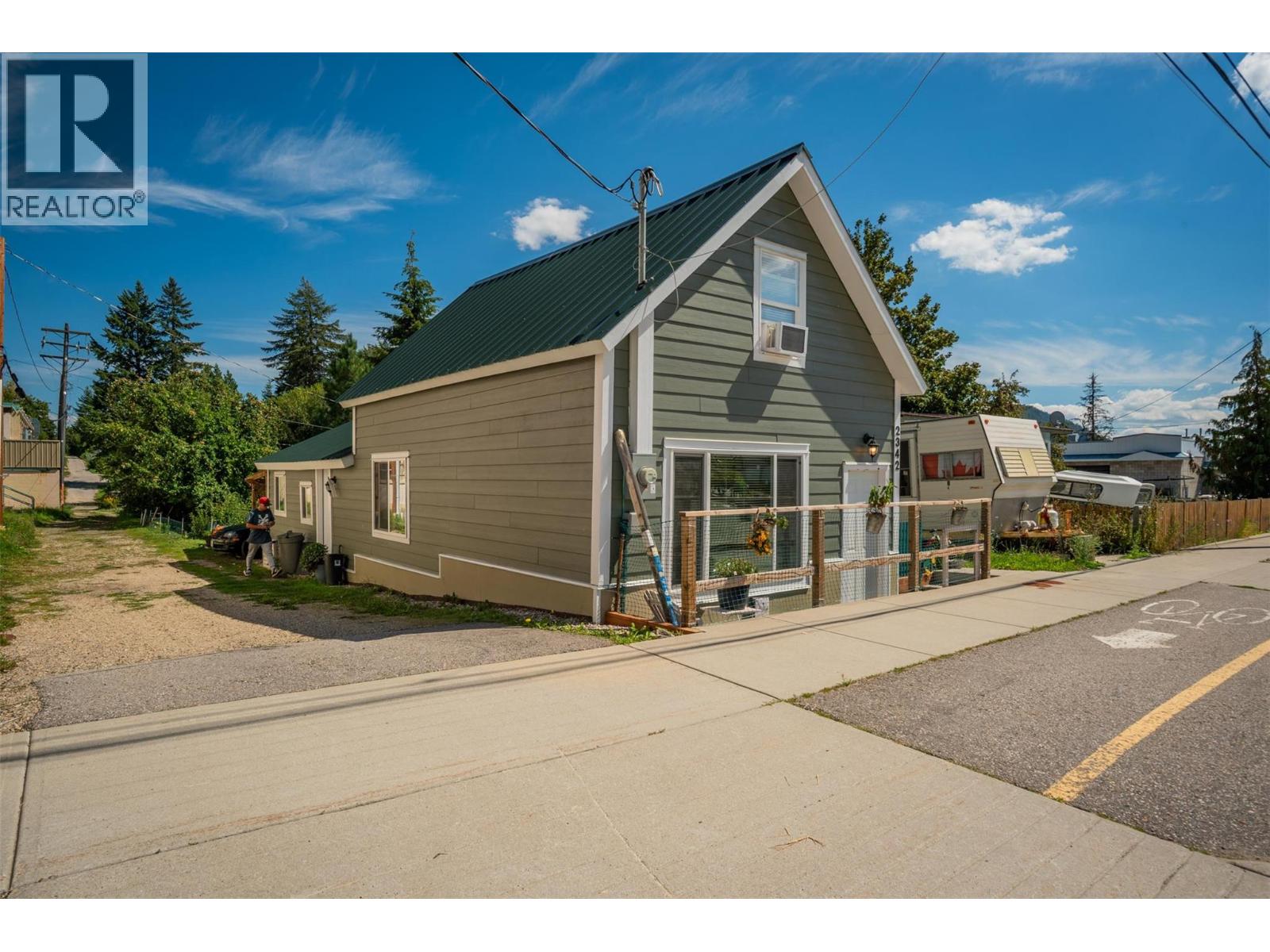 Property at 2342 Washington Street image 1