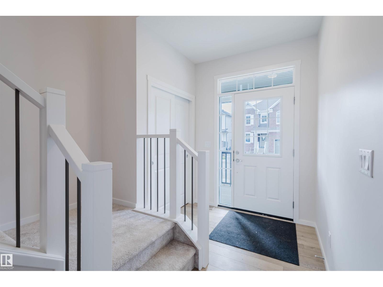 2103 209 St Nw, Edmonton, Alberta  T6M 2X6 - Photo 3 - E4454623