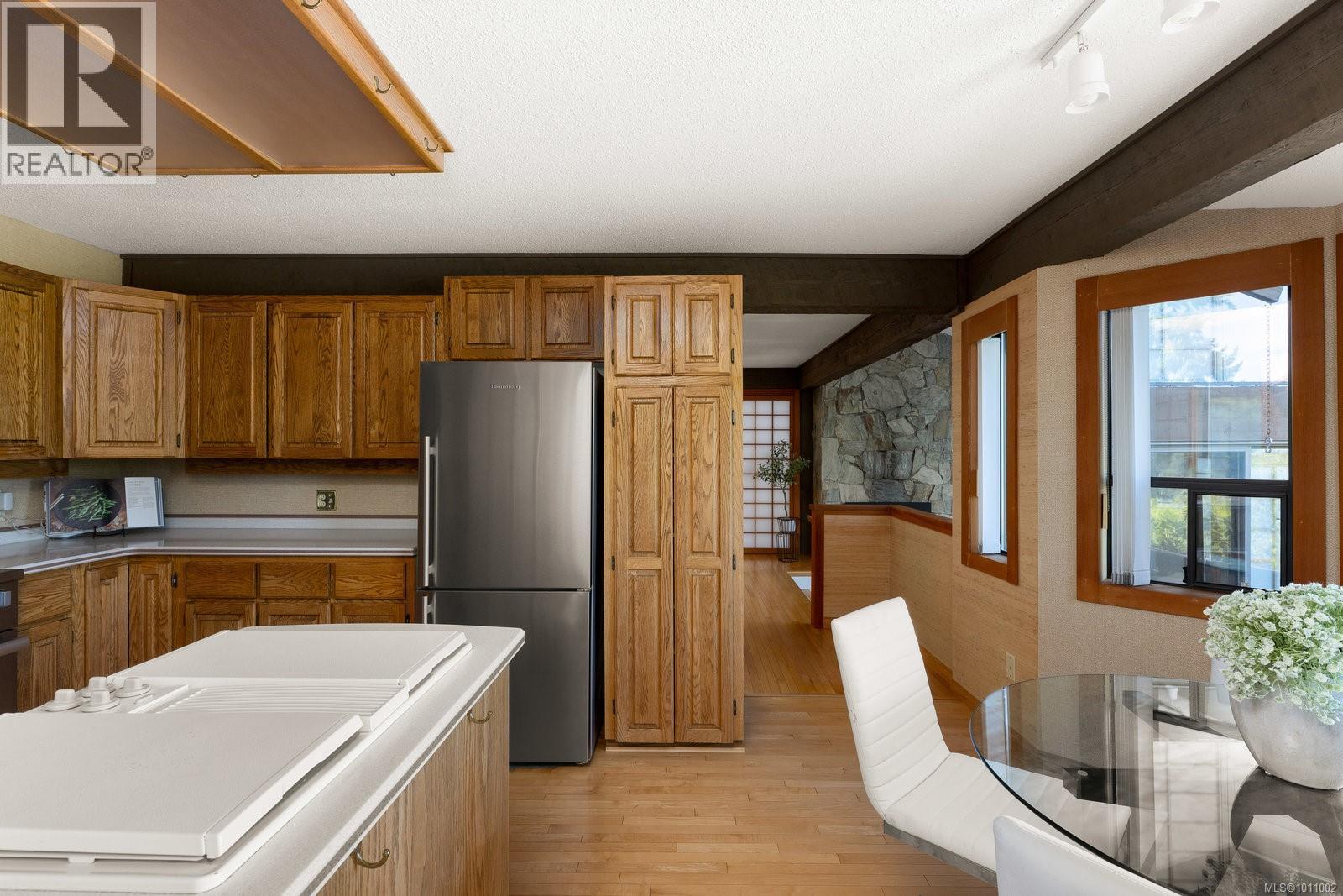 1709 Shearwater Terr, North Saanich, British Columbia  V8L 5L4 - Photo 14 - 1011002