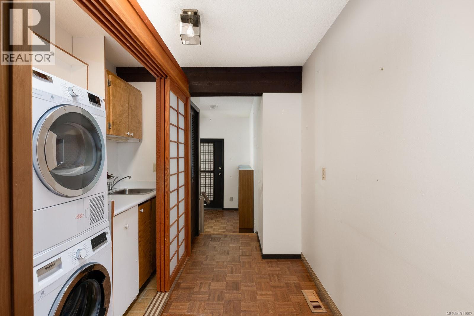 1709 Shearwater Terr, North Saanich, British Columbia  V8L 5L4 - Photo 22 - 1011002