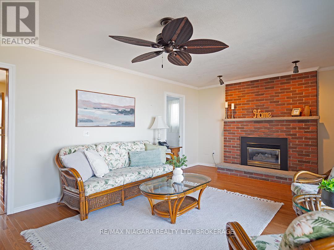 31 Oakridge Crescent, Port Colborne, Ontario  L3K 2T3 - Photo 11 - X12103740