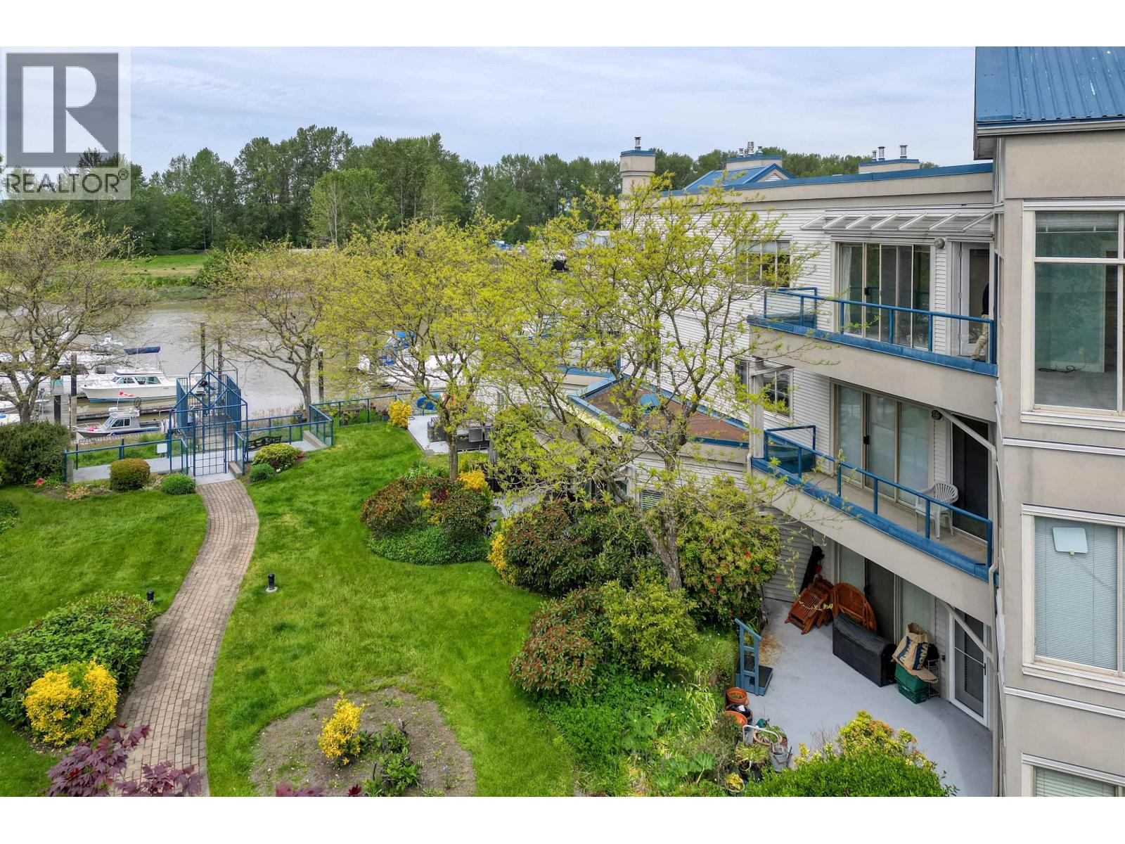 304 4753 W RIVER ROAD, Delta, British Columbia