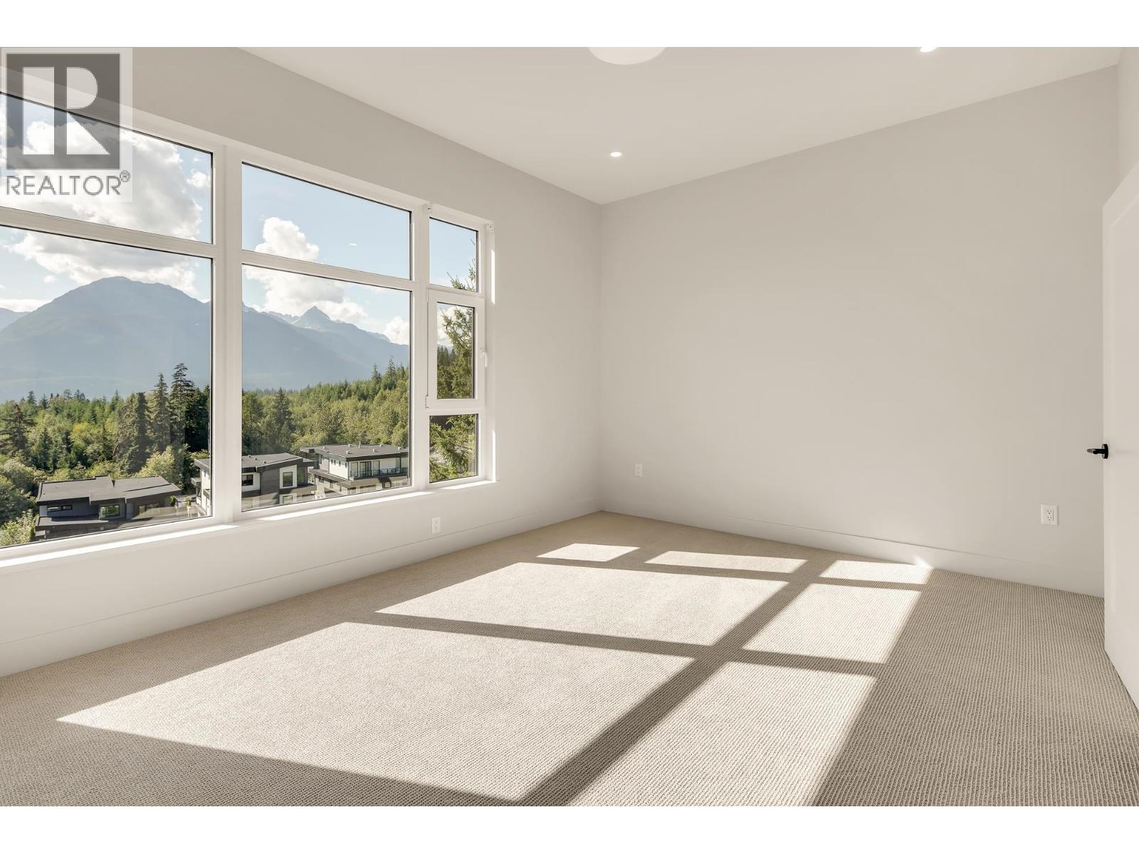11 3407 Mamquam Road, Squamish, British Columbia  V8B 1E4 - Photo 4 - R3022163