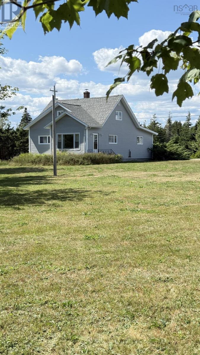 16986 Highway 7, Pleasant Harbour, Nova Scotia  B0J 3H0 - Photo 1 - 202521419