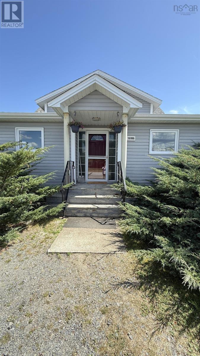 16986 Highway 7, Pleasant Harbour, Nova Scotia  B0J 3H0 - Photo 2 - 202521419