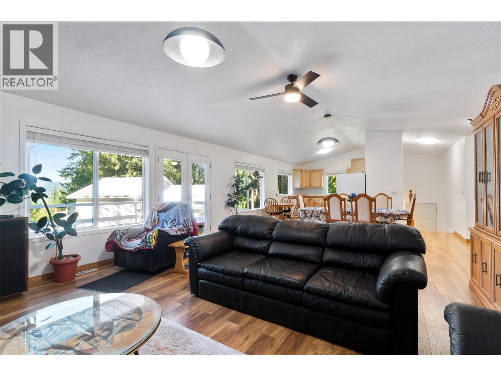 6803 Magna Bay Drive, Magna Bay, British Columbia  V0E 1M7 - Photo 17 - 10360591
