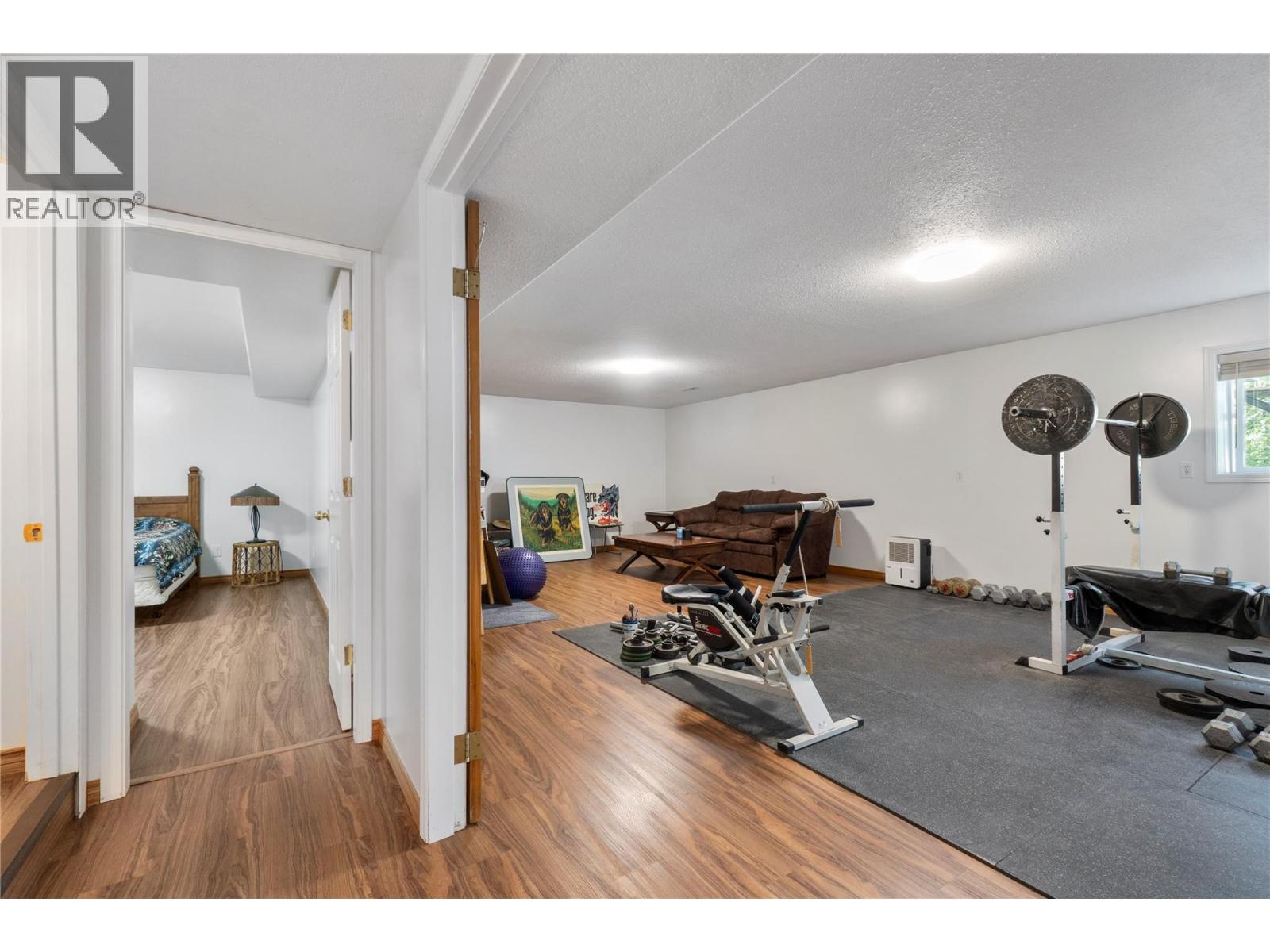 6803 Magna Bay Drive, Magna Bay, British Columbia  V0E 1M7 - Photo 35 - 10360591