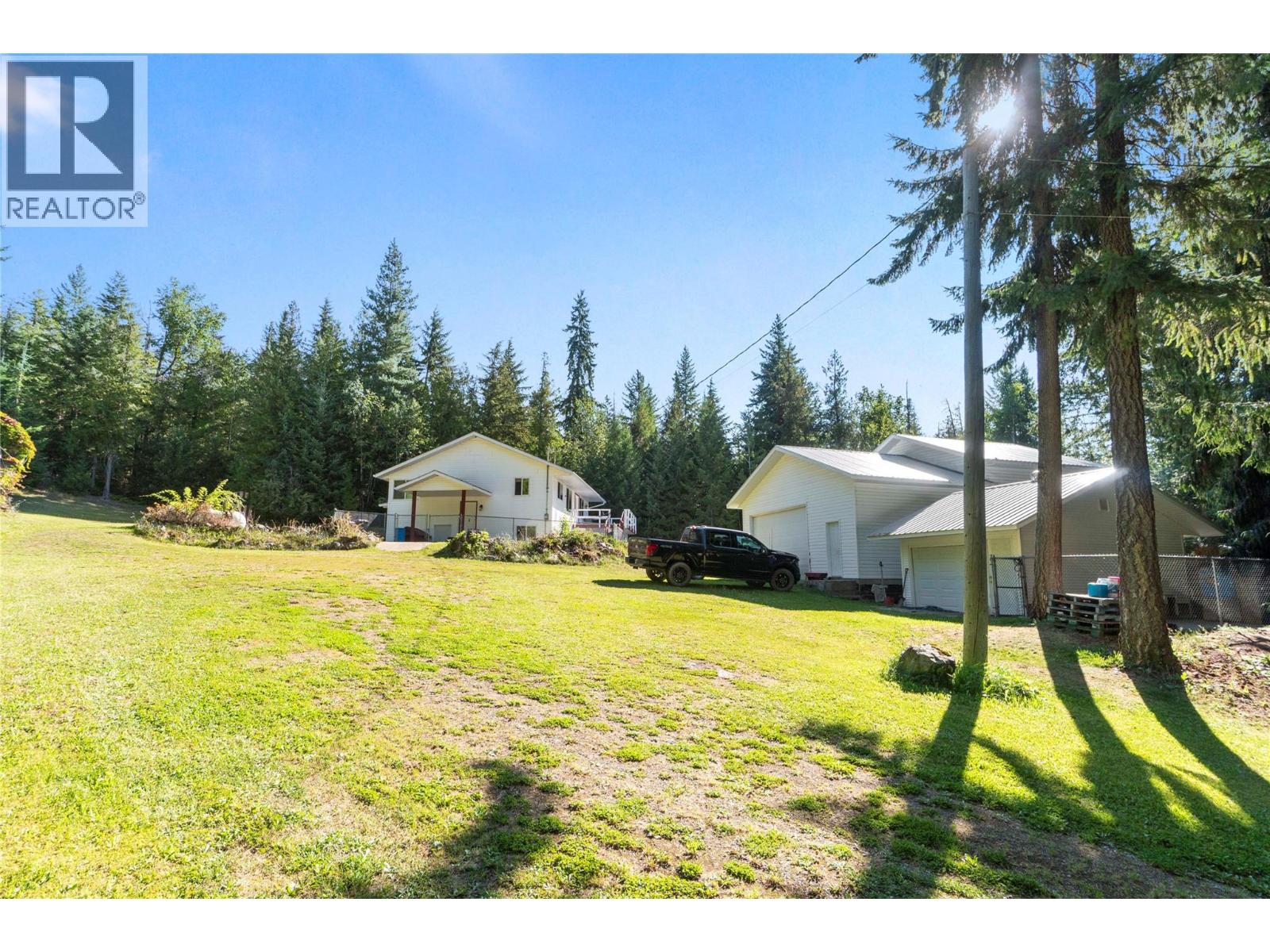 6803 Magna Bay Drive, Magna Bay, British Columbia  V0E 1M7 - Photo 58 - 10360591