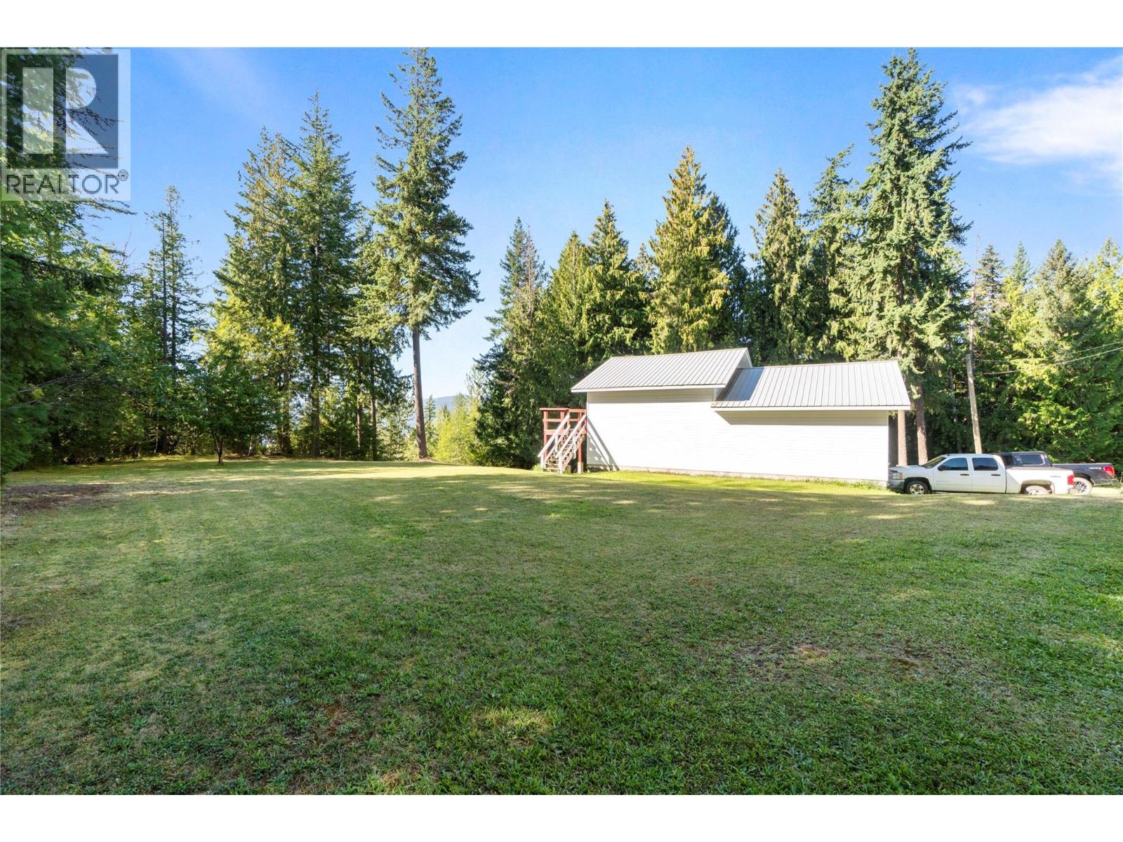 6803 Magna Bay Drive, Magna Bay, British Columbia  V0E 1M7 - Photo 47 - 10360591