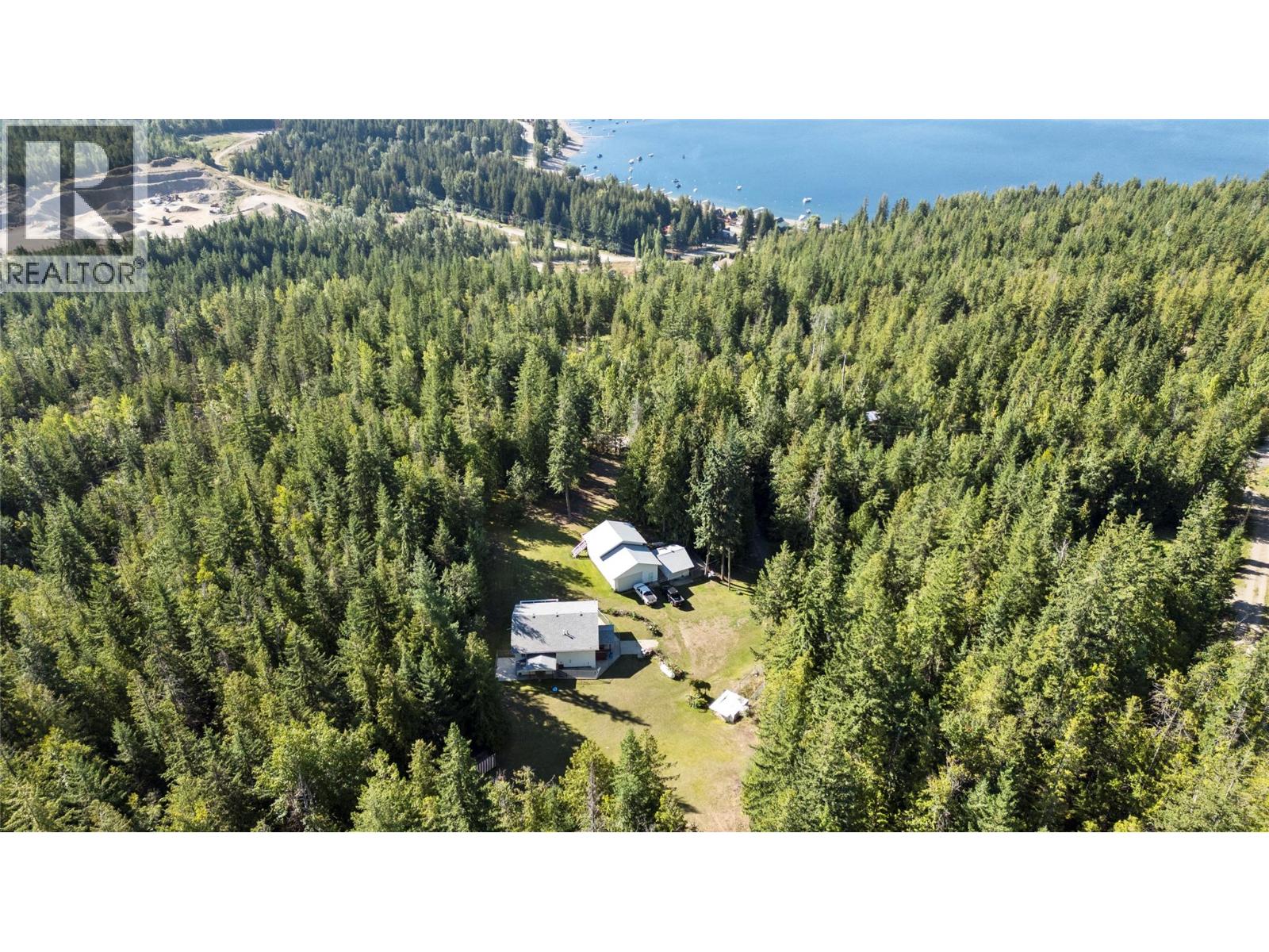 6803 Magna Bay Drive, Magna Bay, British Columbia  V0E 1M7 - Photo 62 - 10360591
